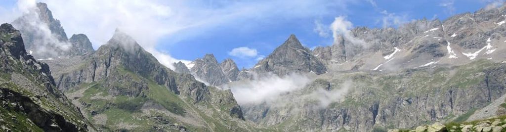 01T-Anteprima-Gran-Paradiso-week-end-trekking-Canavese-Piemonte-08. Sentieri escursionistici Piemonte